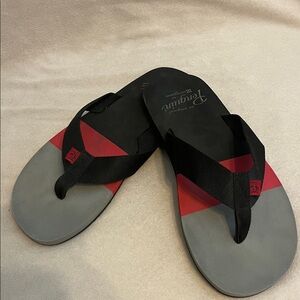 Like New PENGUIN BY MUNSINGWARE Men’s Flip-Flops